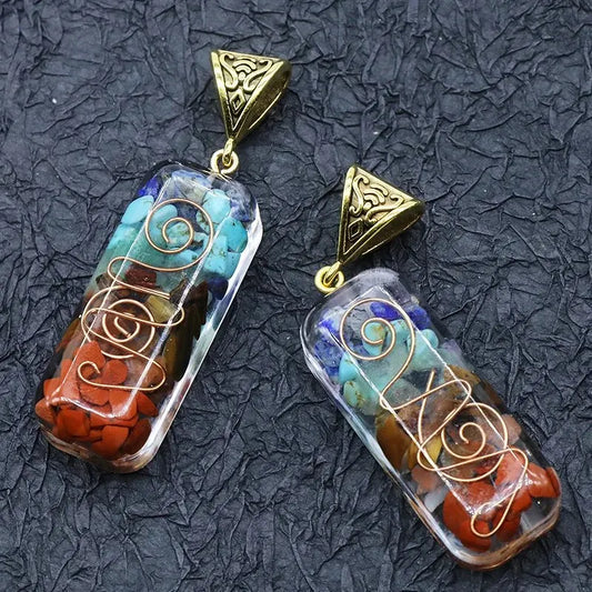 2pcs Natural Crushed Stone Quartz Necklace Set – Colorful Resin-Wrapped Pendant Jewelry Accessories